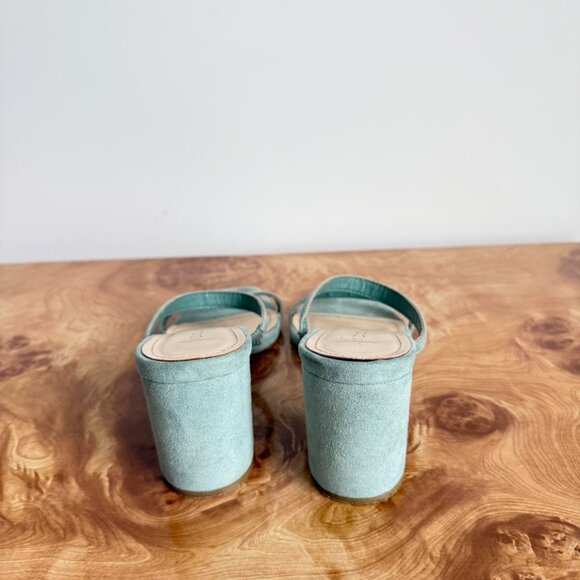 Macy's Women's Green Courts - Picture 2 of 4